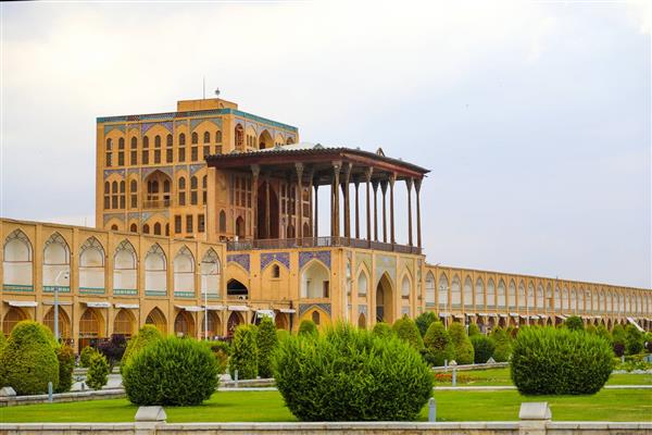 عالی قاپو اصفهان عکاسی پرسپکتیو در روز