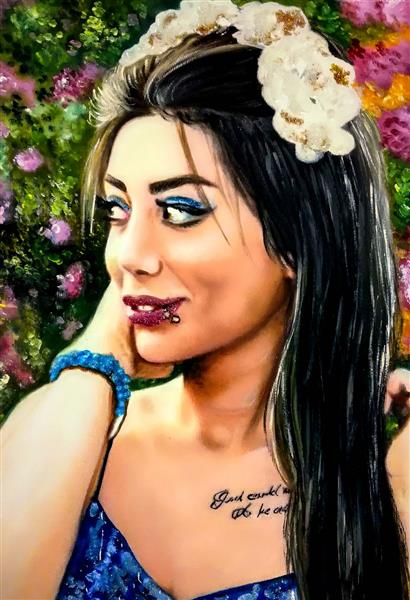 نقاشی دختر ایرانی با موهای بلند سیاه و تاج گل