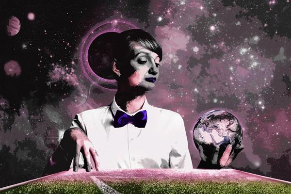 کره زمین در دستان زن زیبا در کهکشان طراحی دیجیتال تابلو پوستر اثر خشایار فرخی