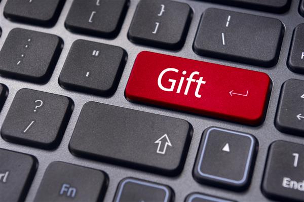 مفاهیم یا خرید آنلاین هدیه با یک کلید روی صفحه