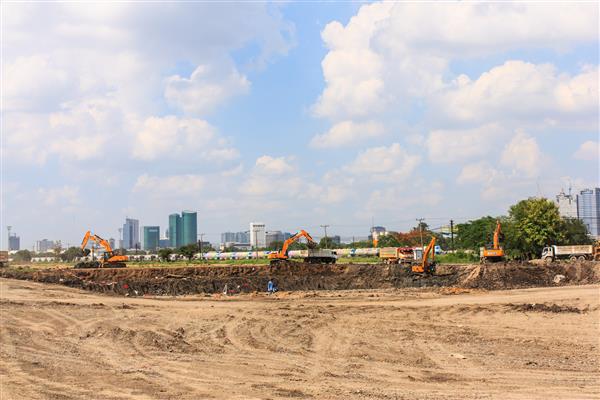 بانکوک تایلند لودر بیل سنگین در محل ساخت و ساز در منطقه بانگ سو