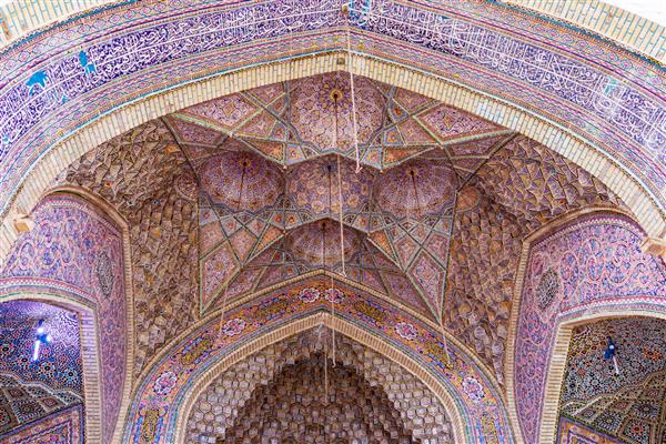 مسجد نصیر الملک شیراز ایران فضای داخلی