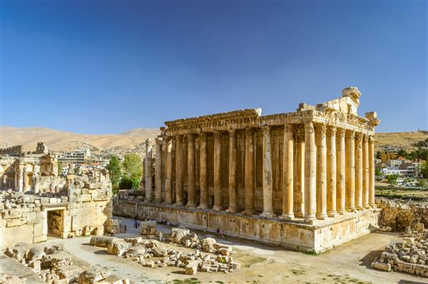 معبد باخوس در بعلبک شهری در دره بقاع لبنان واقع در شرق رودخانه لیتانی در دوره حکومت روم به عنوان هلیوپولیس شناخته می شود