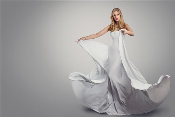 زن رقص بلند لباس سفید ابریشمی مدل لباس تکان دهنده لباس مجلسی پرتره زیبایی تمام طول