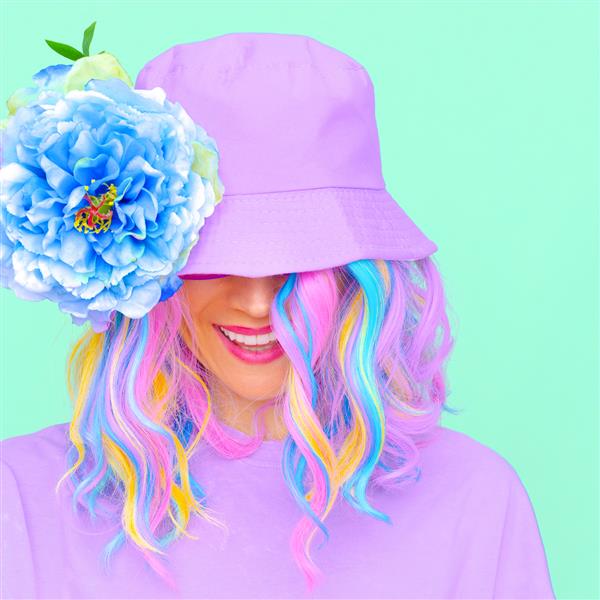 دختر تابستانی کاوایی لرزاند طراحی رنگ آب نبات روند کلاه سطل