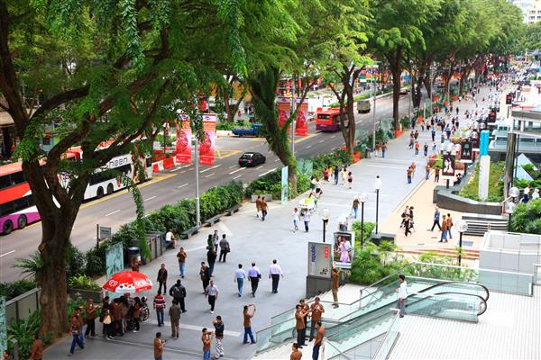 نمای هوایی از پیاده رو جاده در سنگاپور