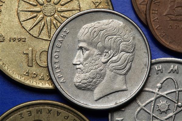 سکه های یونان ارسطو فیلسوف یونانی در سکه پنج درکهی یونان قدیمی به تصویر کشیده شده است