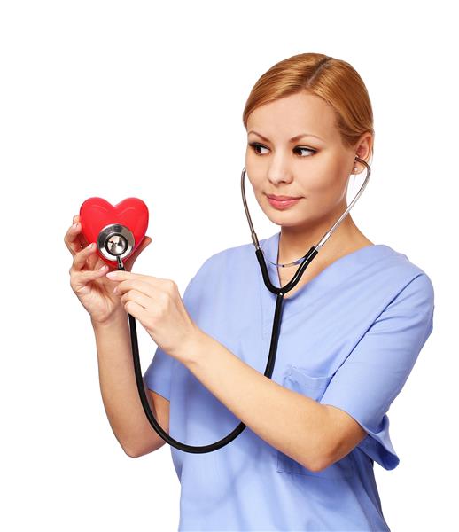 پرستار با استتوسکوپ معاینه قلب قرمز جدا شده روی سفید
