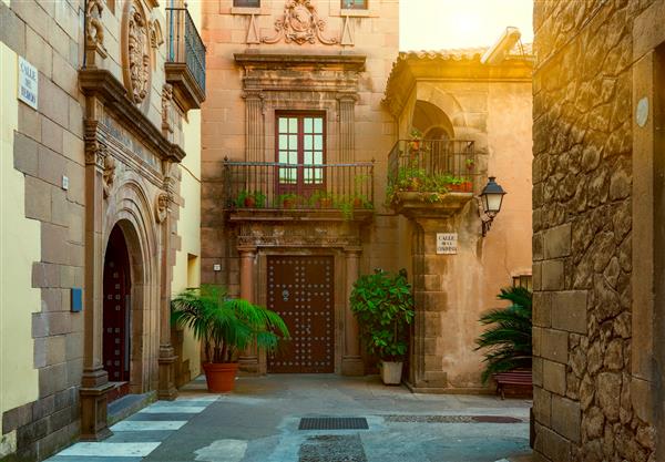 معماری سنتی در بارسلون اسپانیا