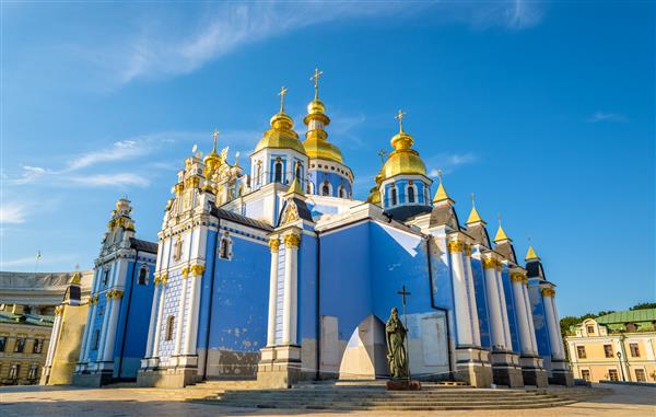 صومعه گنبد طلایی سنت مایکل در کیف اوکراین