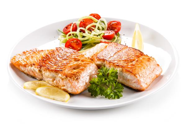 ماهی قزل آلا و سبزیجات کبابی