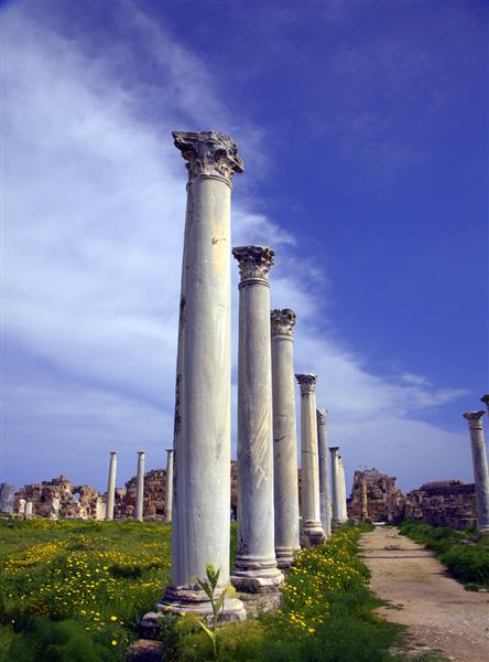 ستون های قرنتیان در محل رومیان باستان سالامیس