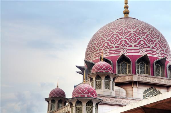 مسجد پوترا مسجد اصلی پوتراجایا مالزی است