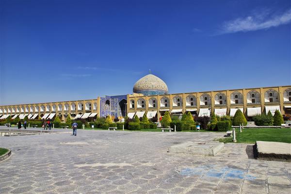 مسجد در میدان نقش جهان در اصفهان ایران