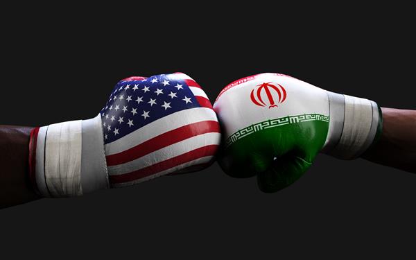 دستکش بوکس با پرچم آمریکا و ایران
