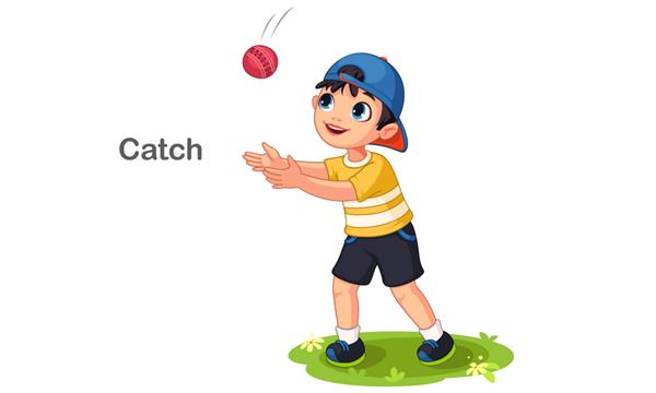 تصویر از پسر ناز در حال گرفتن یک توپ