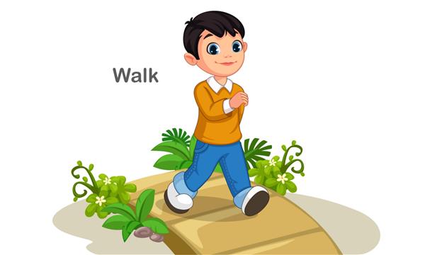 تصویر پسر ناز در حال راه رفتن در مسیر