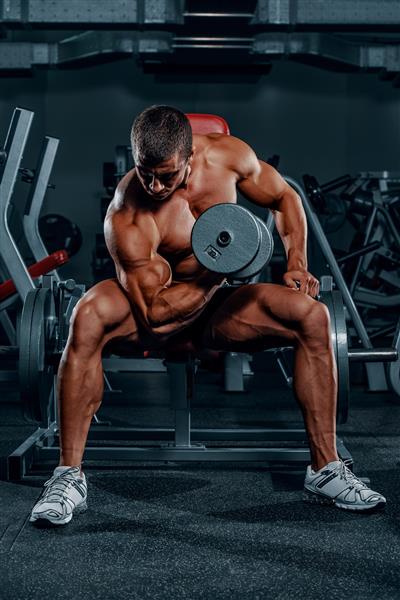 عکس باشگاه خالی