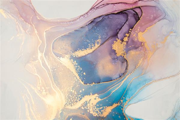 نقاشی سیال انتزاعی لوکس با تکنیک جوهر الکلی مخلوطی از رنگ های آبی و بنفش تقلید برش سنگ مرمر رگه های طلایی درخشان طراحی لطیف و رویایی