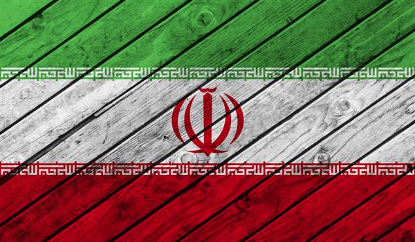 پرچم ایران در زمینه چوبی تصویر سه بعدی