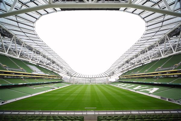 دوبلین 10 ژوئن استادیوم خالی آویوا 10 ژوئن 2010 در دوبلین استادیوم آویوا پس از تعمیر