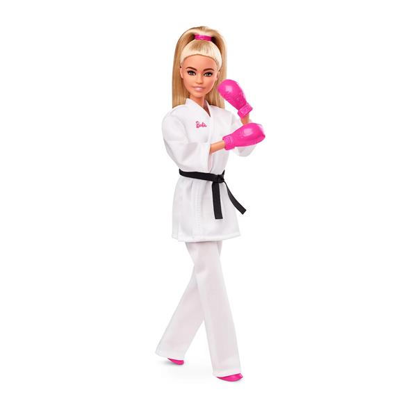 طرح عروسک باربی کاراته کا