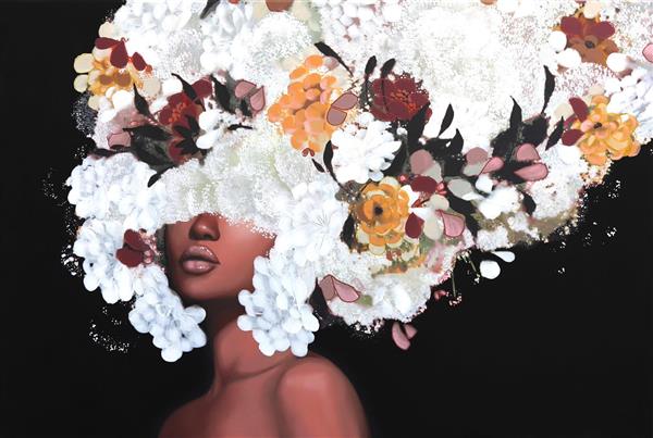 دختر سیاهپوست با تاجی از گل های زیبا