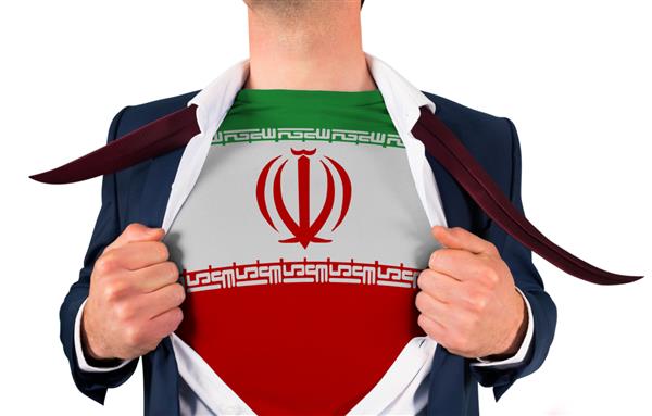 باز کردن پیراهن تاجر برای نمایش پرچم ایران