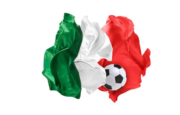 پرچم ملی مکزیک پرچم ساخته شده از پارچه مفهوم فوتبال و فوتبال مفهوم طرفداران توپ فوتبال با پارچه جدا شده در زمینه سفید پرچم در حال پرواز