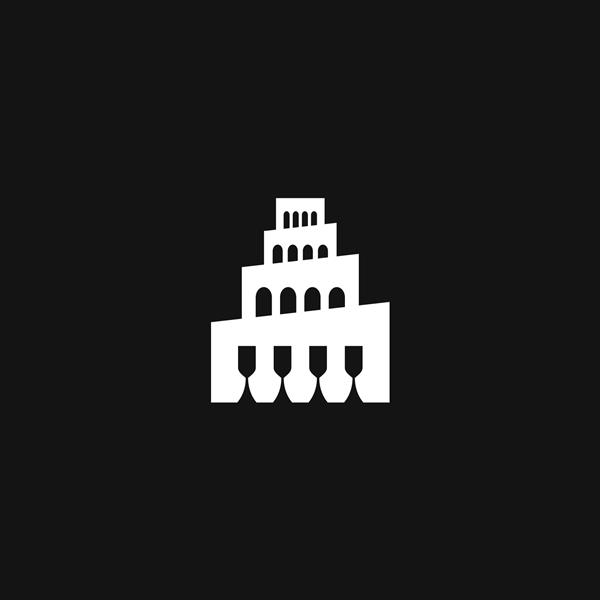 الگوی لوگوی بار با لیوان شراب و معبد بابل