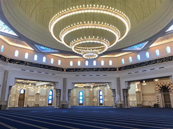 قاهره - آوریل 2019 مسجد الفتح العالم در پایتخت اداری جدید