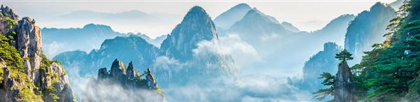 منظره کوه هوانگشان کوه های زرد میراث جهانی یونسکو واقع در هوانگشان آنهویی چین