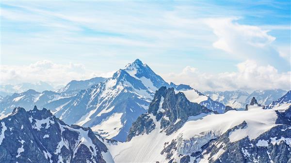کوه های آلپ از قله تیتلیس