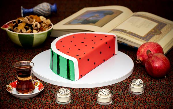 کیک خلال هندوانه برای شب یلدا یا شب چله