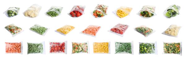 مجموعه ای از سبزیجات منجمد مختلف در کیسه های پلاستیکی در پس زمینه سفید