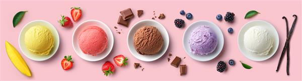 مجموعه کاسه ها با قاشق های بستنی رنگارنگ با طعم های مختلف و مواد تازه در زمینه صورتی نمای بالا