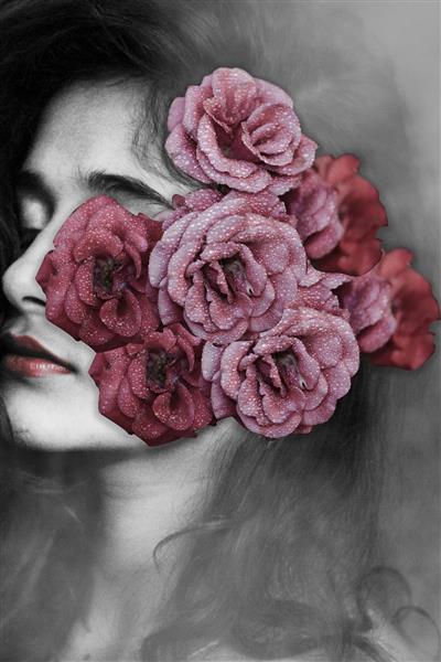 زن جوان عاشقانه زیبا در تاج گلی که روی پس زمینه گل رز ژست گرفته است الهام بخش بهار و تابستان