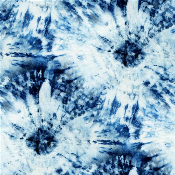 الگوی رنگی بدون درز از رنگ نیلی روی ابریشم سفید پارچه های نقاشی با دست - باتیک ندولار رنگرزی شیبوری