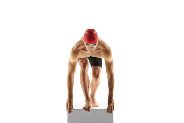 قوی ورزشکار حرفه ای قفقازی تمرین شناگر جدا شده روی سفید