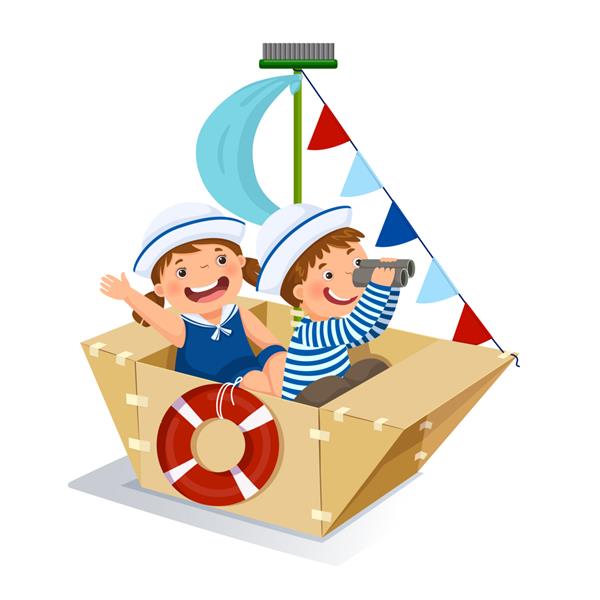 پسر و دختر خلاق در حال بازی ملوان با کشتی مقوایی