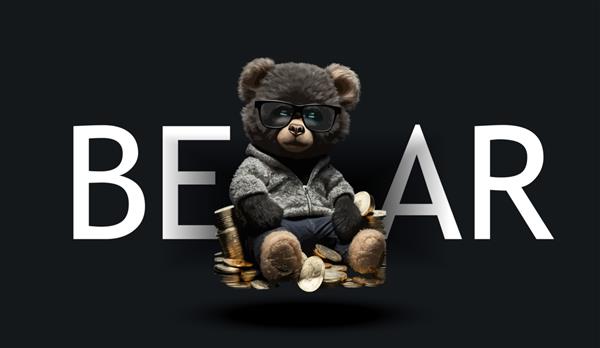 یک خرس عروسکی زیبا در یک تی شرت سیاه روی انبوهی از پول می نشیند تصویر جذاب خنده دار خرس عروسکی روی پس زمینه سیاه برای تصویر برداری لباس یا کارت پستال شما