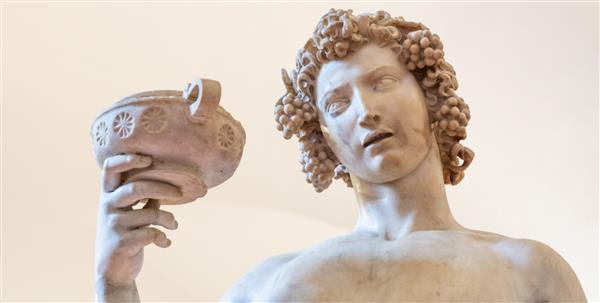 فلورانس ایتالیا - حدود ژوئن 2021 باکوس اثر میکل آنژ بووناروتی 1501 مجسمه باستانی ساخته شده از مرمر سفید