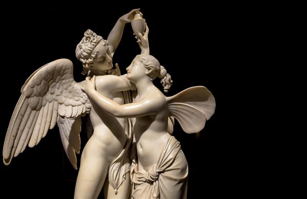 کوپید و روان عاشق و روان نماد عشق ابدی توسط مجسمه ساز جووانی ماریا بنزونی