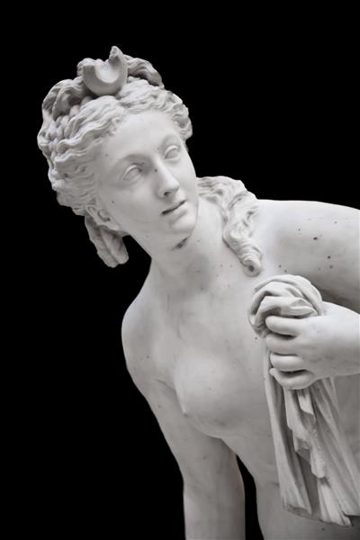 مجسمه زیبای زنانه کلاسیک زهره یونانی