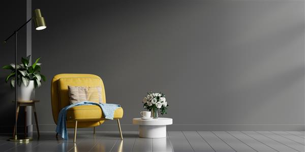 فضای داخلی اتاق نشیمن مدرن با صندلی راحتی زرد و گیاهان سبز قابل لامپ در پس زمینه دیوار تیره