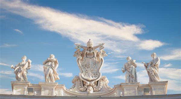 رم ایتالیا در حدود آگوست 2020 نماد واتیکان عتیقه واقع در میدان سنت پیتر