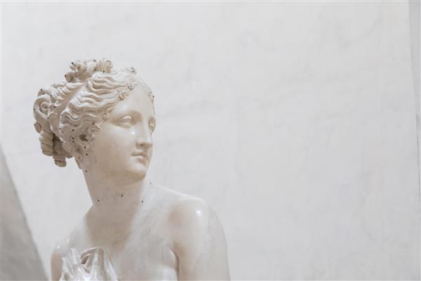 مجسمه الهه زیبای ونوس ایتالیایی Venere italica اثر آنتونیو کانوا ۱۸۱۱ در موزه