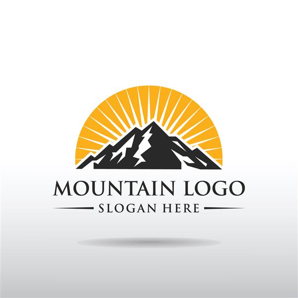 الگوی لوگوی کوهستان رنگ مشکی و نارنجی با غروب آفتاب تصویرگر برداری eps10