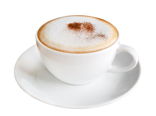 کاپوچینو قهوه داغ در فنجان سرامیکی ایزوله شده روی پس‌زمینه سفید مسیر برش گنجانده شده است