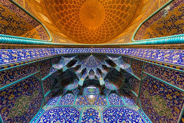 هنر مسجد امام در میدان نش جهان اصفهان ایران